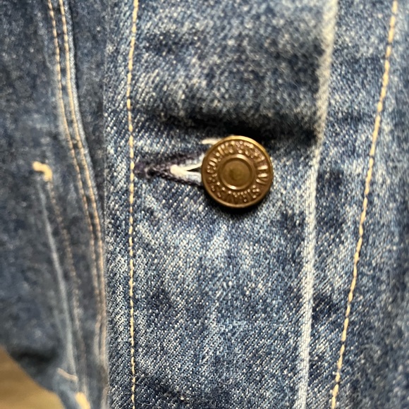 (W1) Women’s Authentic Levi Jacket with Embellishments - Picture 7 of 9